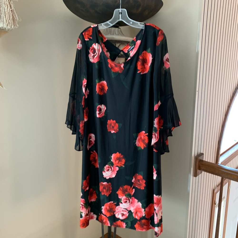 Roz & Ali Plus Floral Dress
